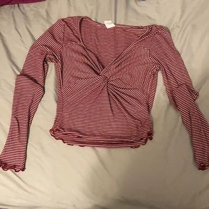 Knot Long-Sleeve Crop Top